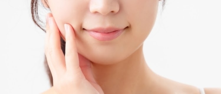 鼻毛のワックス脱毛は女性にも大人気！清潔感を保ててメリット多数
